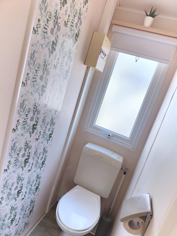 Bungalow Cosy Equipe La Boissiere-de-Montaigu ภายนอก รูปภาพ