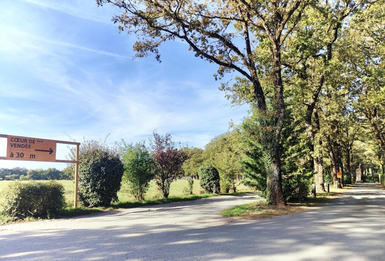 Bungalow Cosy Equipe La Boissiere-de-Montaigu ภายนอก รูปภาพ