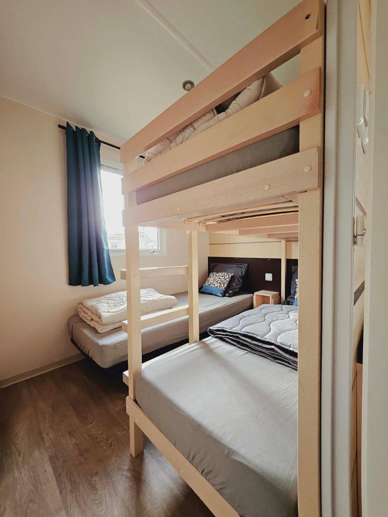 Bungalow Cosy Equipe La Boissiere-de-Montaigu ภายนอก รูปภาพ