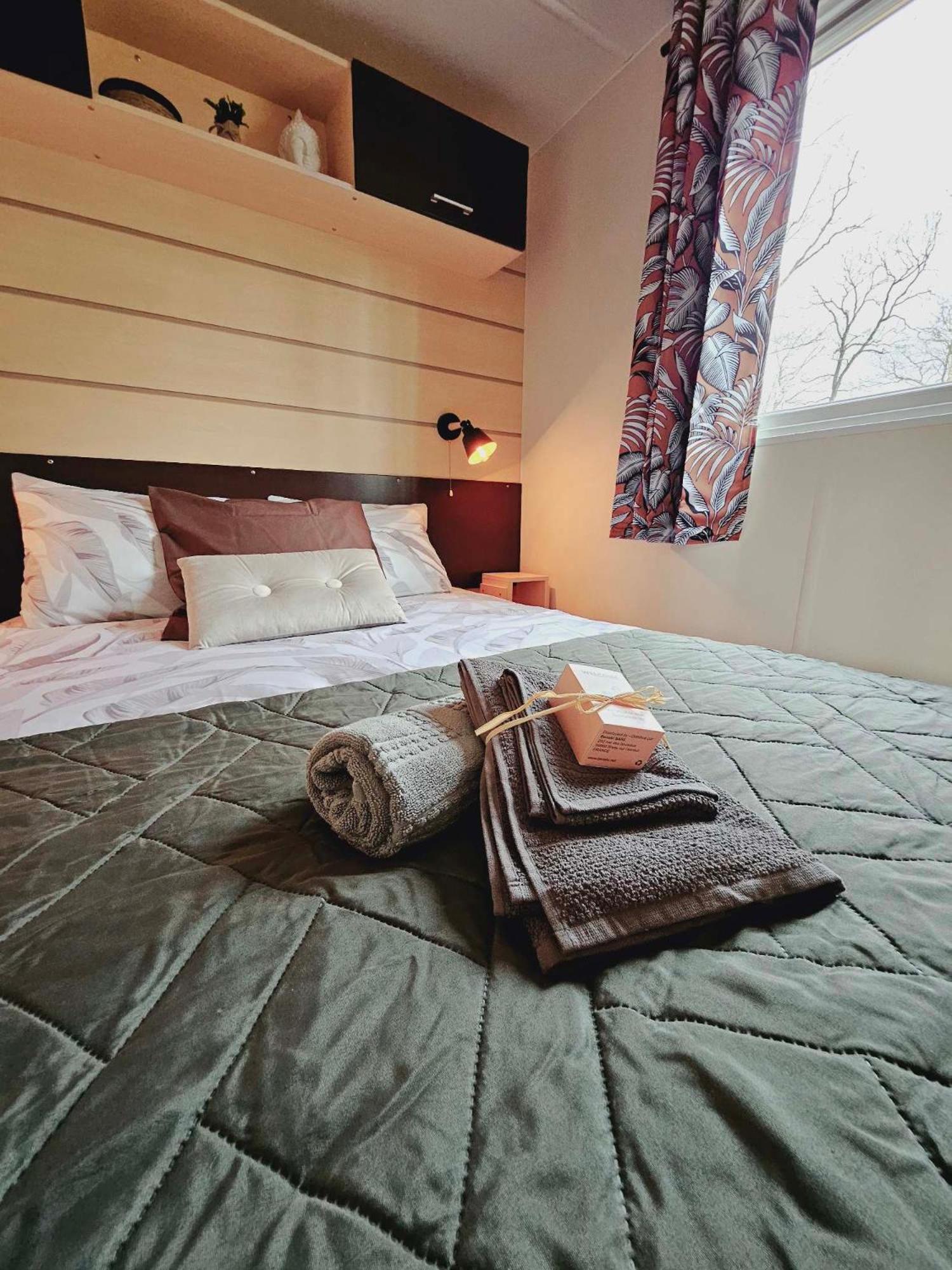 Bungalow Cosy Equipe La Boissiere-de-Montaigu ภายนอก รูปภาพ