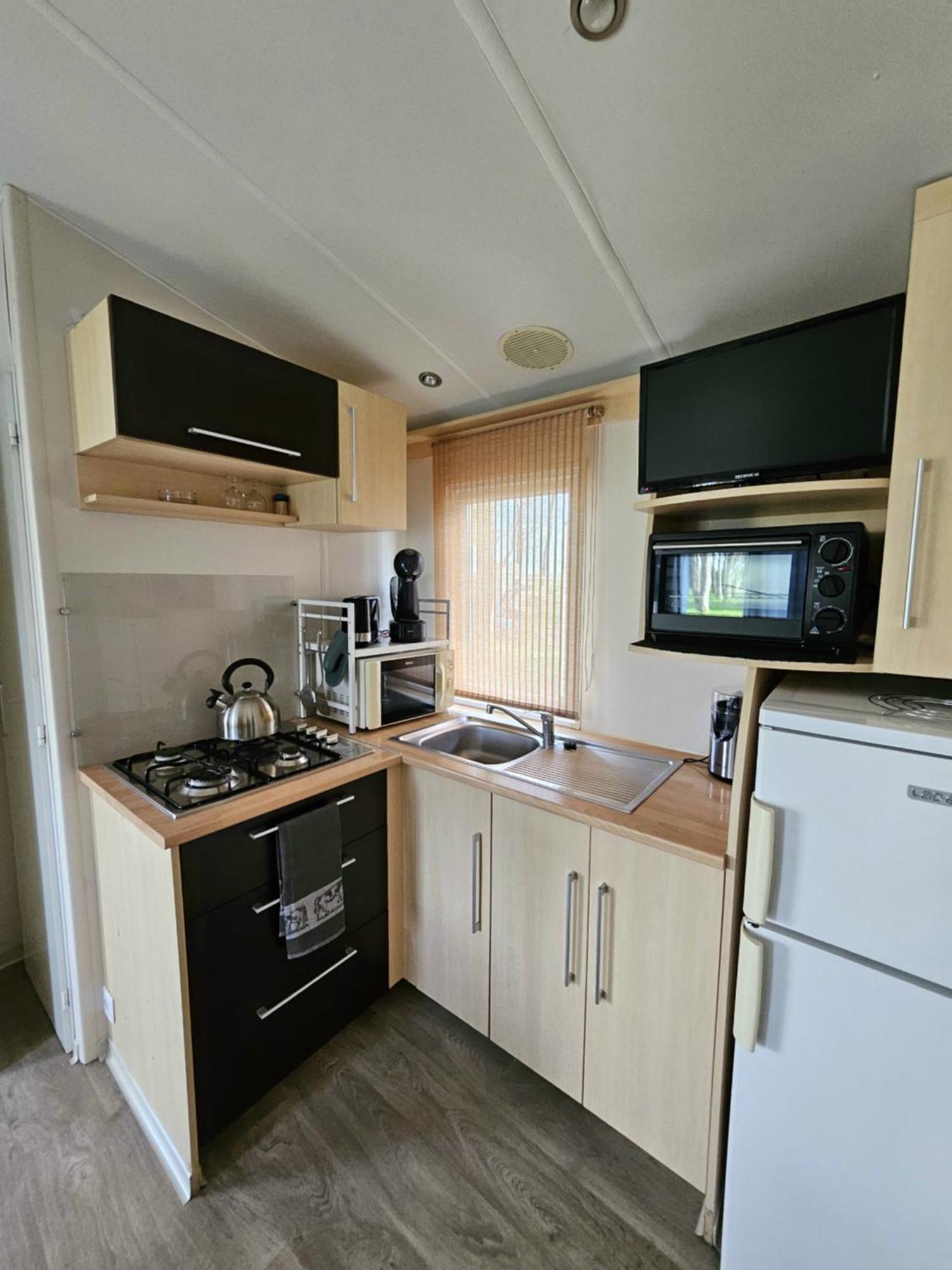 Bungalow Cosy Equipe La Boissiere-de-Montaigu ภายนอก รูปภาพ